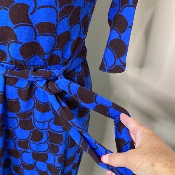 Boden Erica Navy Blue Jersey Dress with Belt Knee Length Geometric Size 4 - Picture 5 of 15